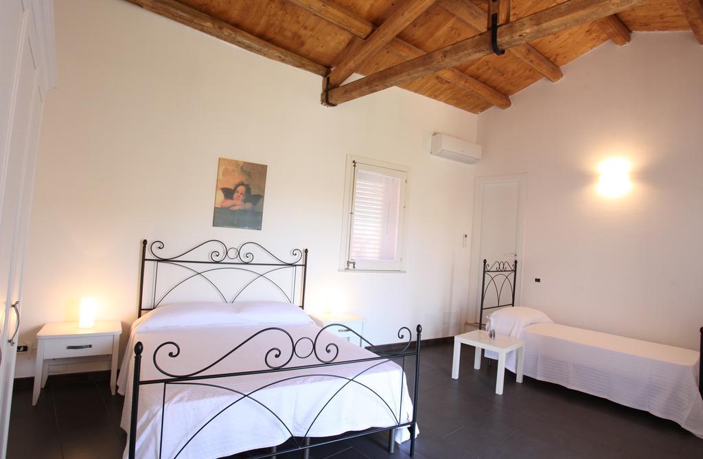 Reusia Holiday Home Ragusa Quarto foto